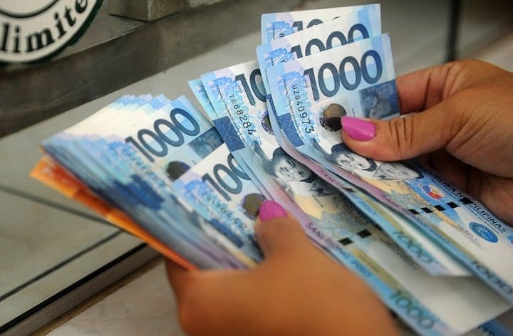 4 Factors to Consider When Sending Money to the Philippines